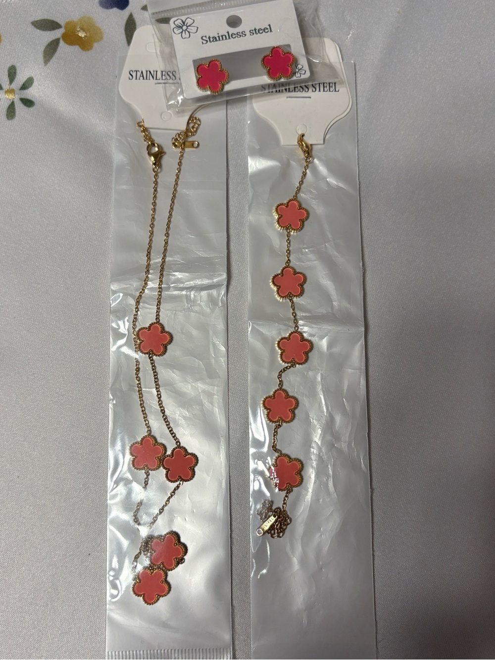 Gold-Tone pink Necklace, Bracelet and earrings